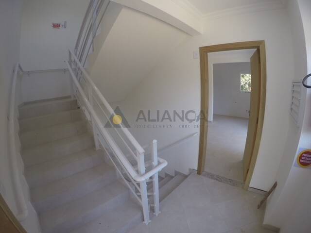 Apartamento à venda com 2 quartos, 57m² - Foto 9