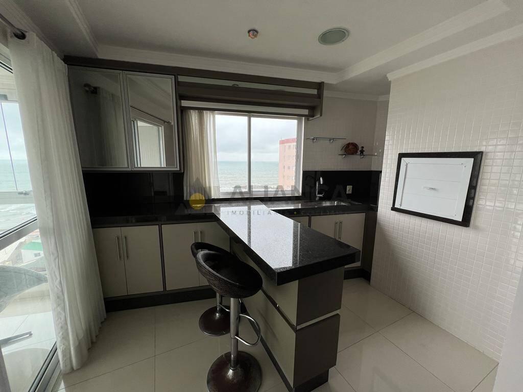 Apartamento à venda com 3 quartos, 156m² - Foto 8