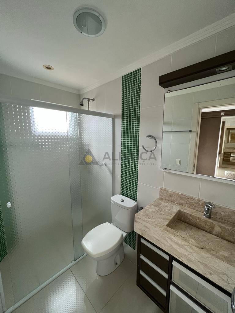 Apartamento à venda com 3 quartos, 156m² - Foto 18