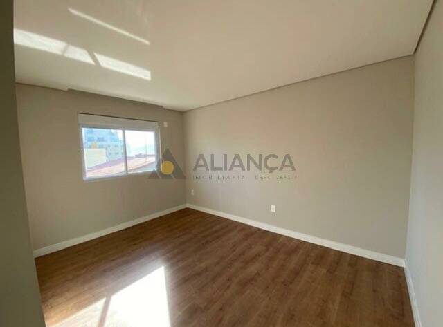 Apartamento à venda com 2 quartos, 80m² - Foto 15