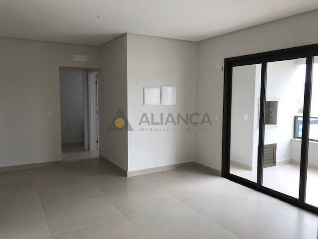 Apartamento à venda com 2 quartos, 72m² - Foto 3