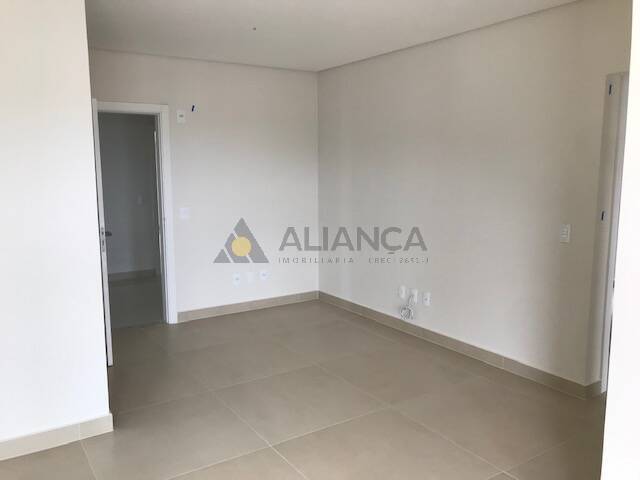 Apartamento à venda com 2 quartos, 72m² - Foto 5