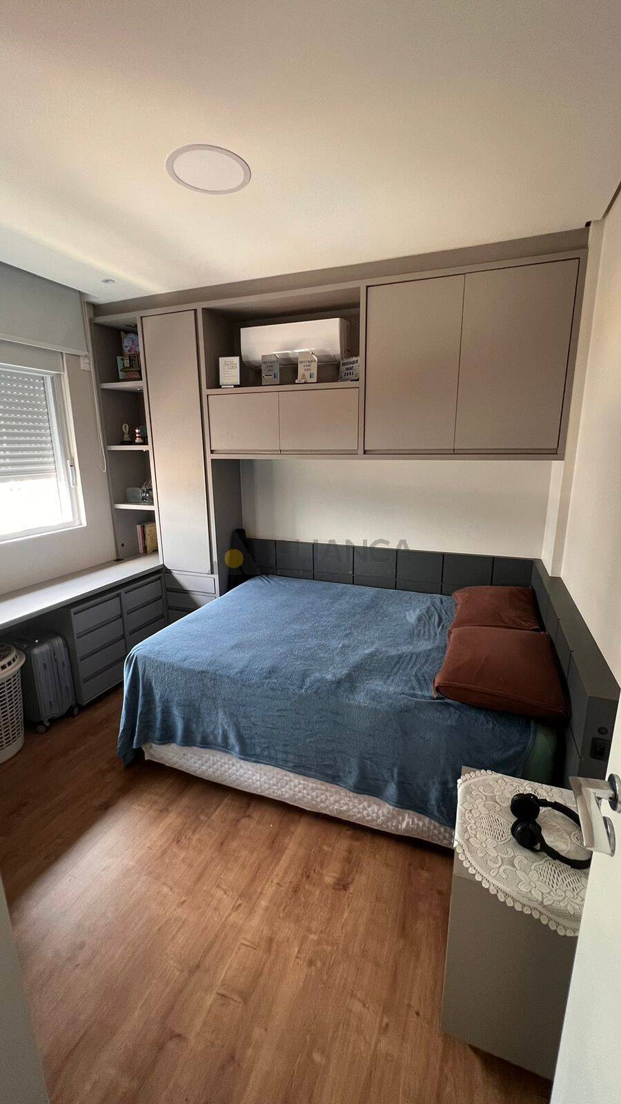 Apartamento à venda com 2 quartos, 80m² - Foto 3