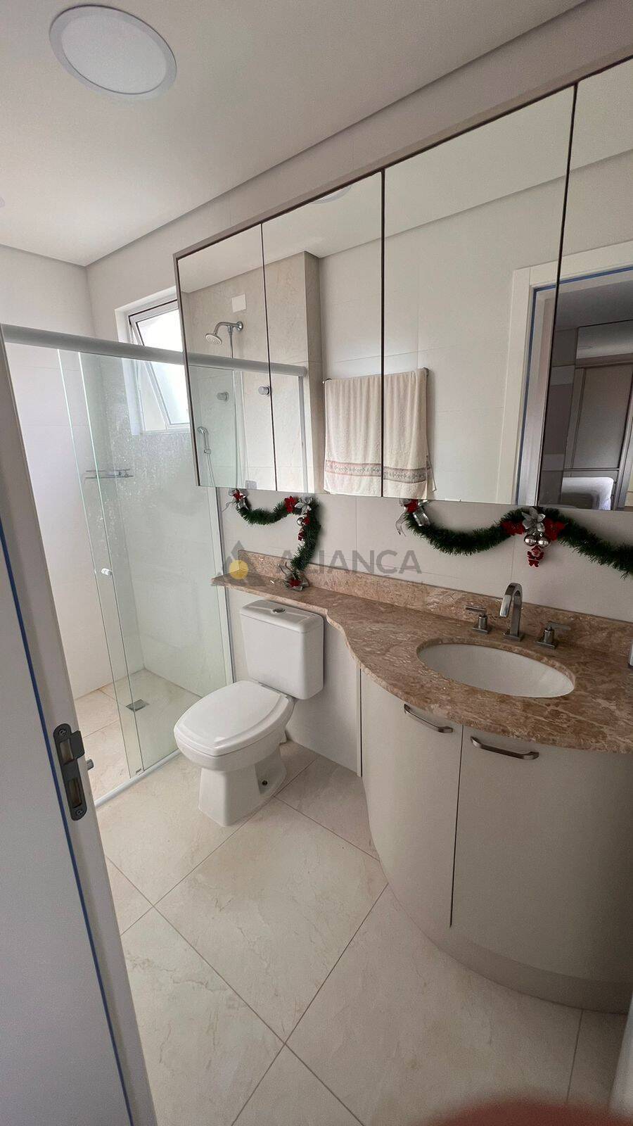 Apartamento à venda com 2 quartos, 80m² - Foto 6