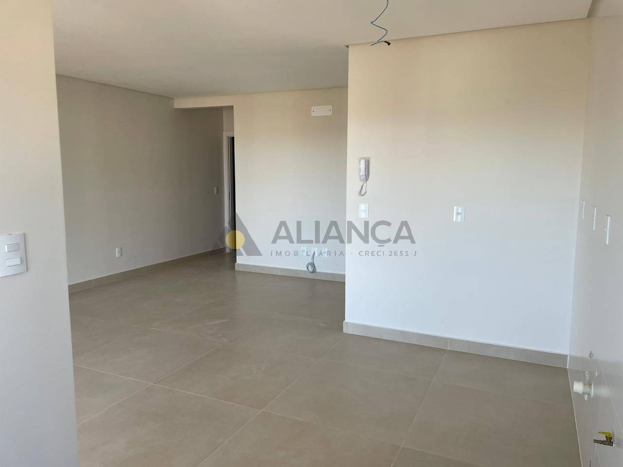 Apartamento à venda com 3 quartos, 96m² - Foto 10