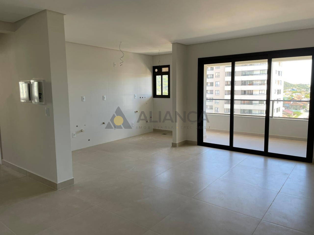 Apartamento à venda com 3 quartos, 96m² - Foto 5