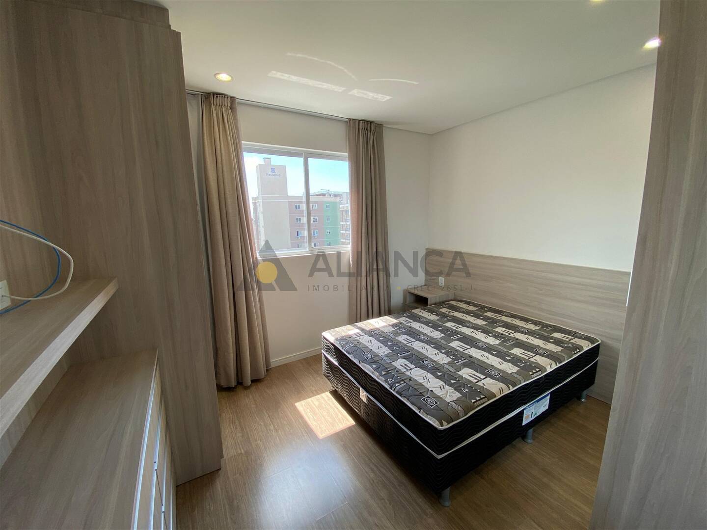 Apartamento à venda com 2 quartos, 65m² - Foto 14