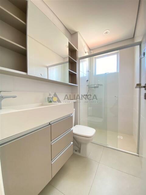 Apartamento à venda com 2 quartos, 65m² - Foto 15