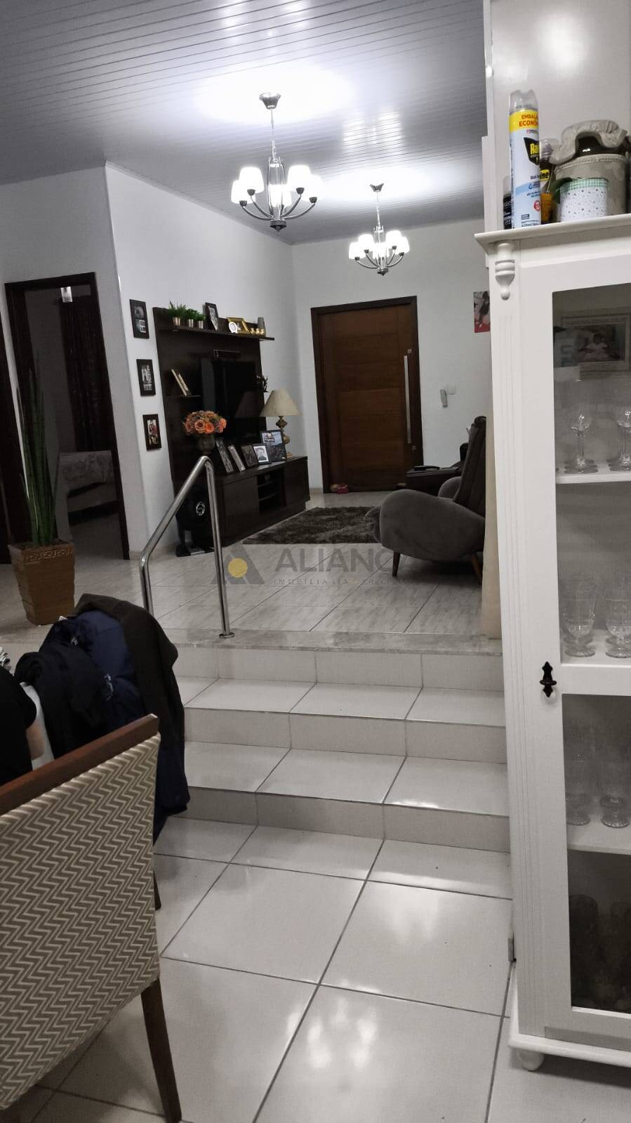 Casa à venda com 2 quartos, 112m² - Foto 3