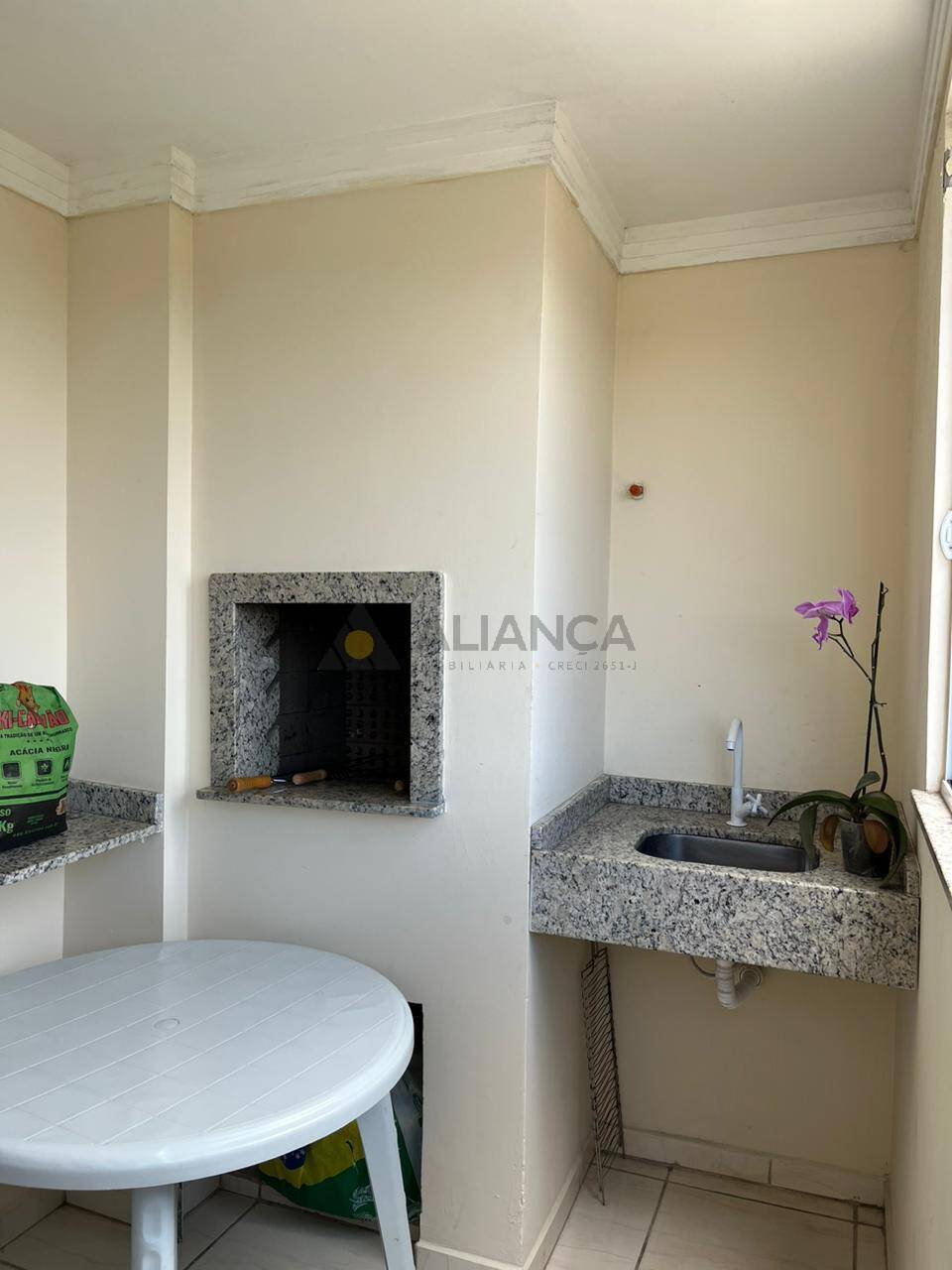 Apartamento à venda com 2 quartos, 65m² - Foto 5