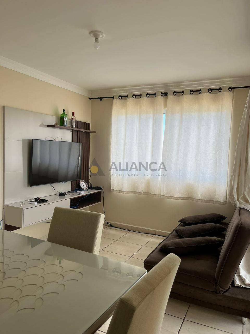 Apartamento à venda com 2 quartos, 65m² - Foto 1