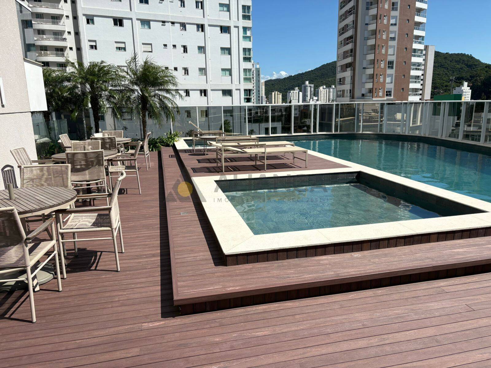 Apartamento à venda com 3 quartos, 131m² - Foto 21