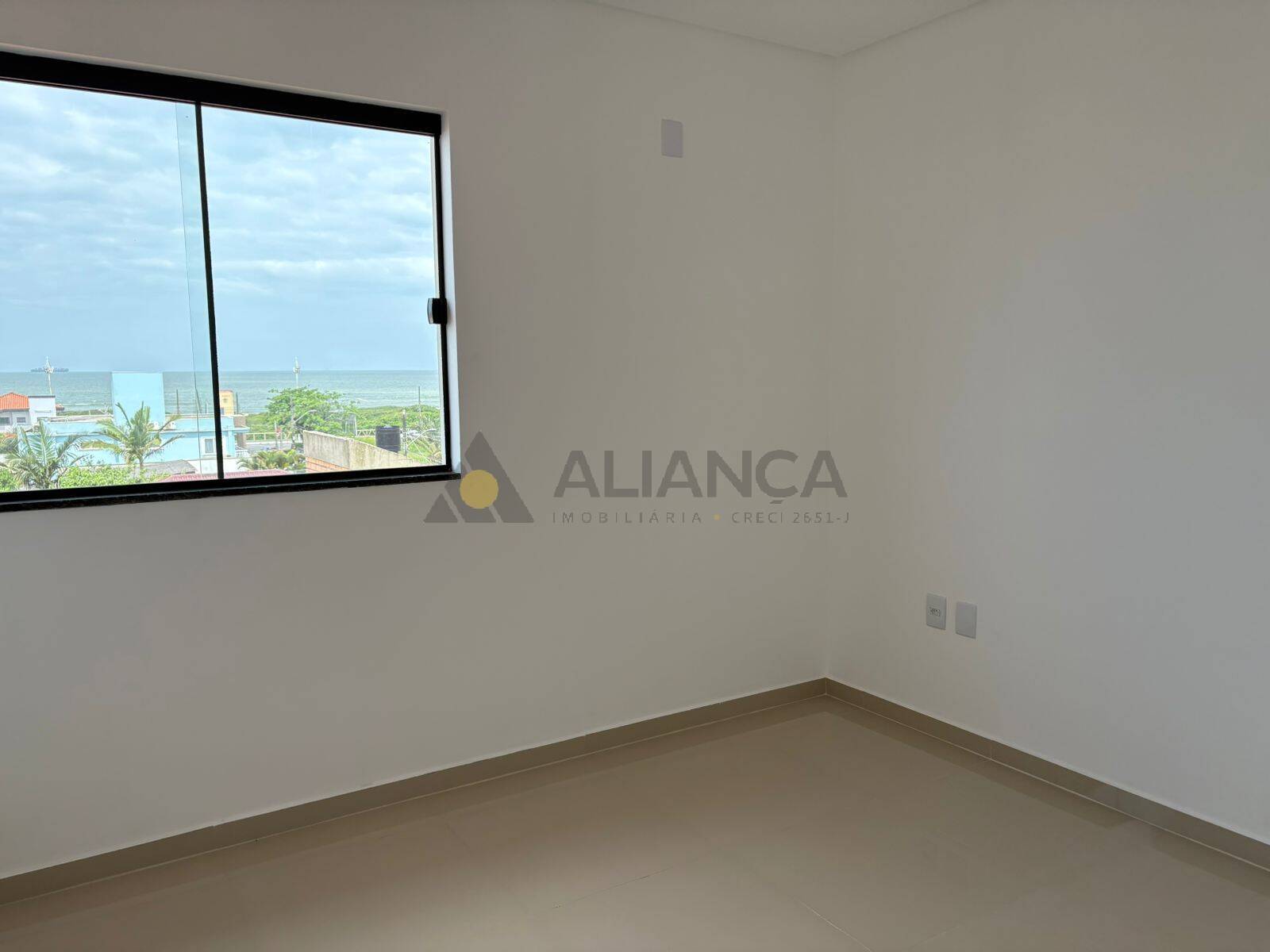 Apartamento à venda com 2 quartos, 70m² - Foto 7