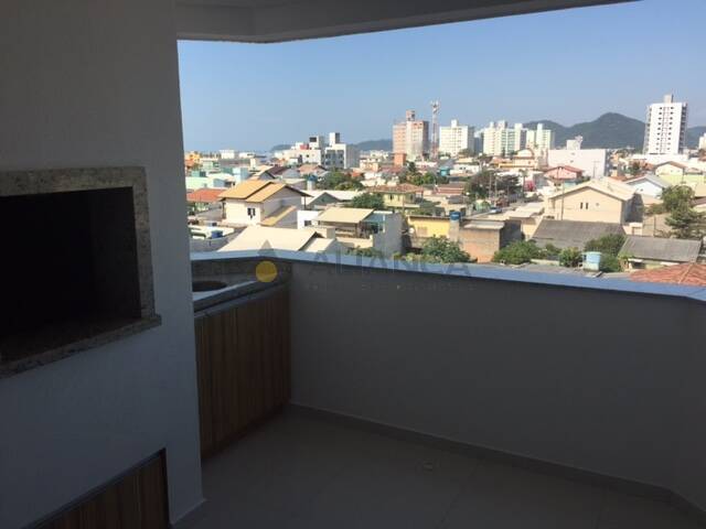 Apartamento à venda com 3 quartos - Foto 8