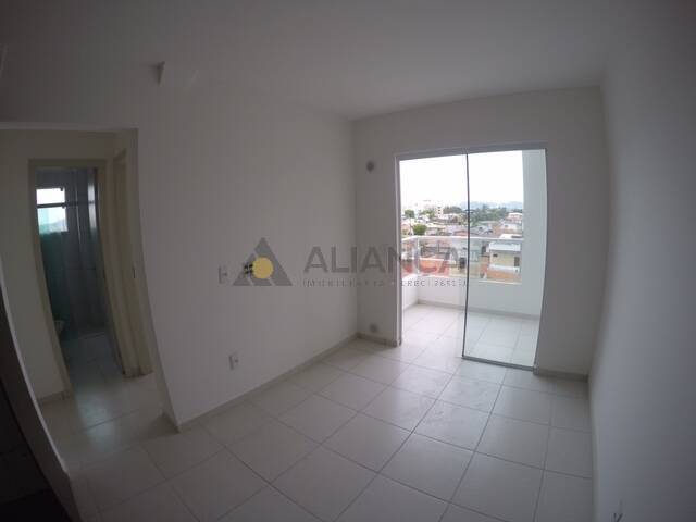 Apartamento à venda com 2 quartos, 52m² - Foto 2