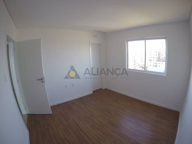 Apartamento à venda com 3 quartos, 130m² - Foto 8