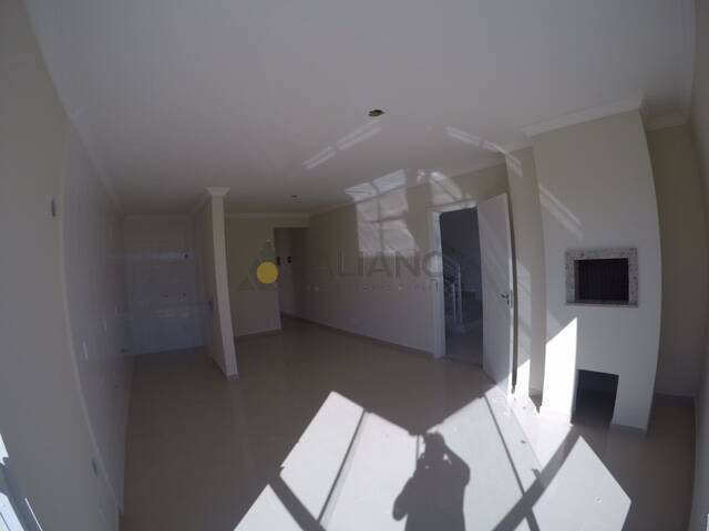 Apartamento à venda com 3 quartos, 80m² - Foto 2