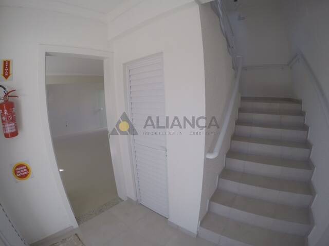 Apartamento à venda com 3 quartos, 80m² - Foto 5