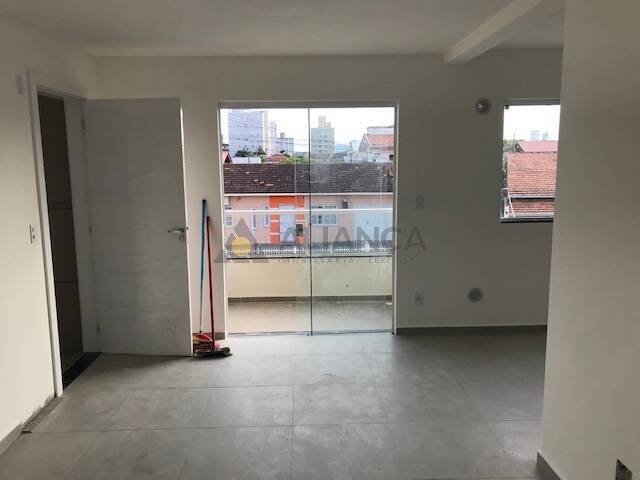 Apartamento à venda com 2 quartos, 61m² - Foto 5