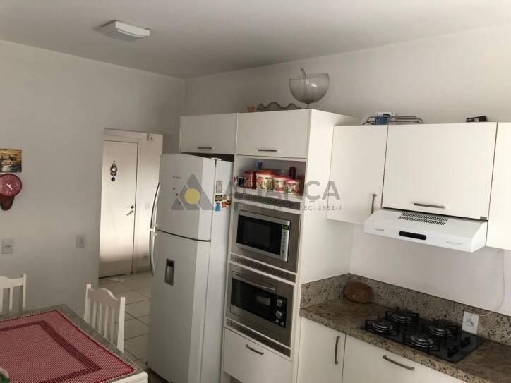 Apartamento à venda com 2 quartos, 98m² - Foto 4